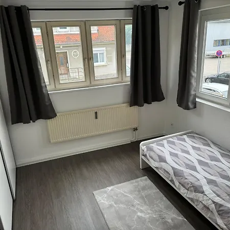 Beautiful 3 Bedroom *